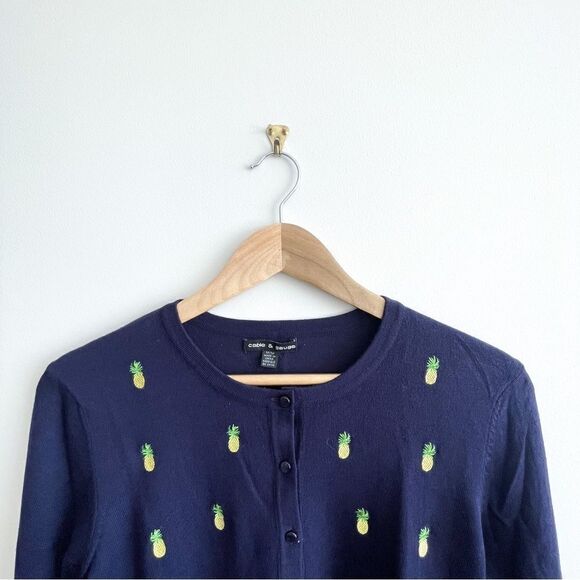 Cable & Gauge Pineapple Cardigan Navy Blue Buttons Women's M Embroidered - Picture 4 of 9